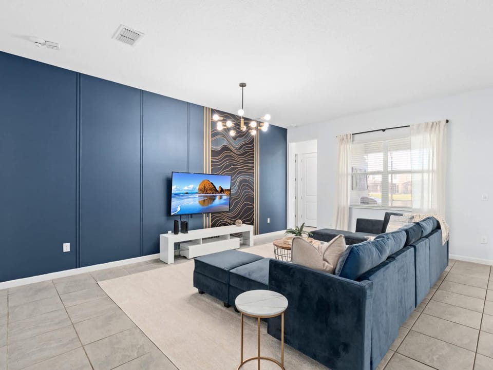 SUPER SPACE - 12BD 12BA - MANY ENSUITEs SLEEPs 38 House in Kissimmee
