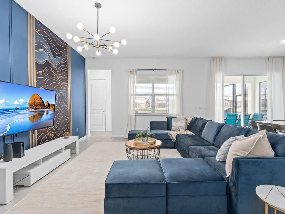 SUPER SPACE - 12BD 12BA - MANY ENSUITEs SLEEPs 38 House in Kissimmee