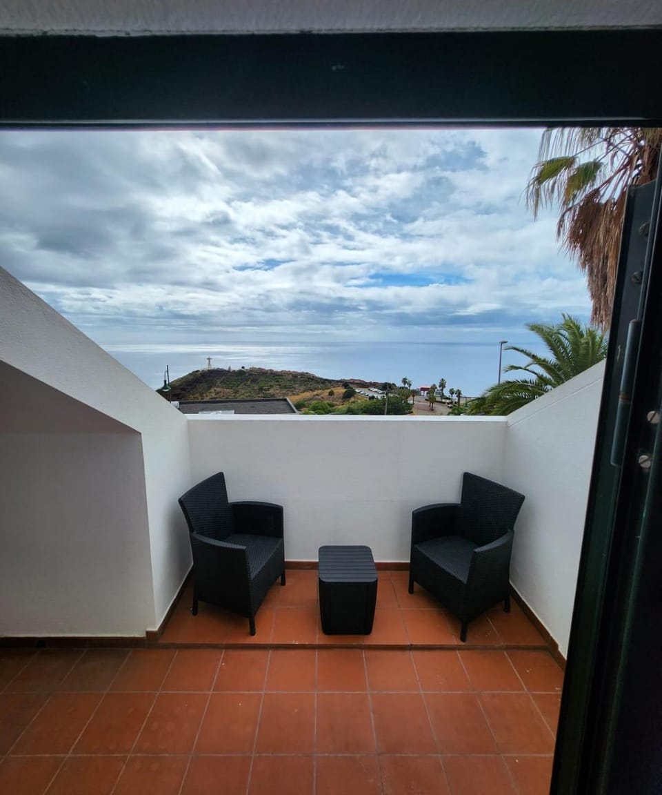 The Garajau Views Bed and Breakfast in Caniço