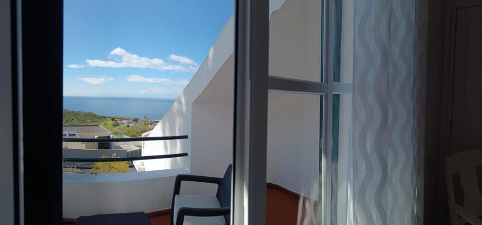 The Garajau Views Bed and Breakfast in Caniço