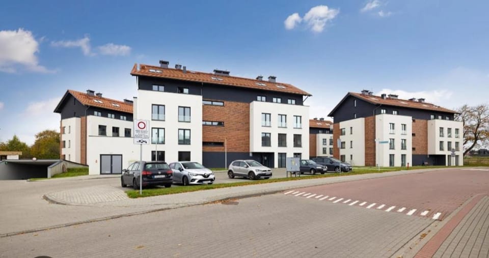 Property building, Day, Location, Parking