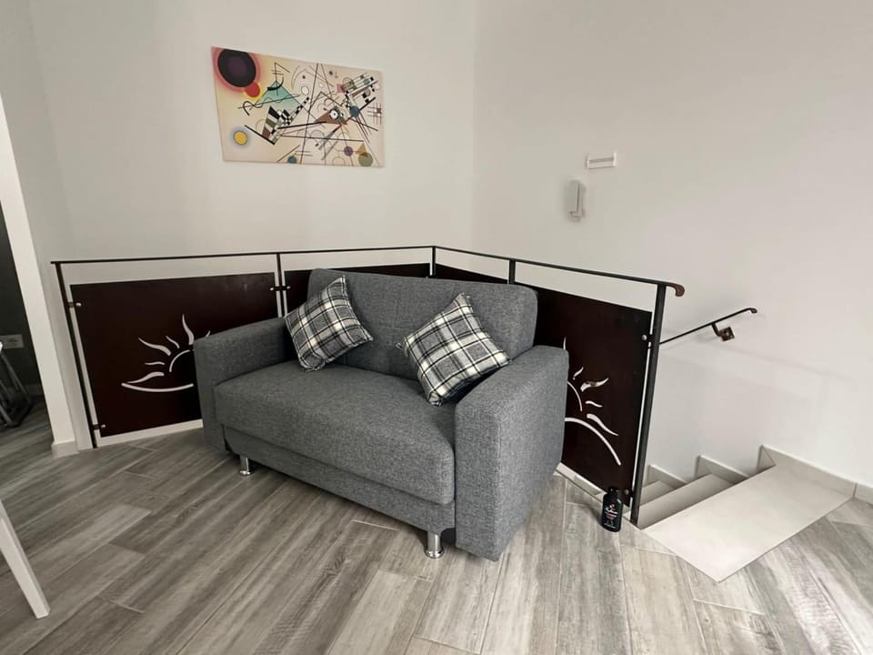 Communal lounge/ TV room
