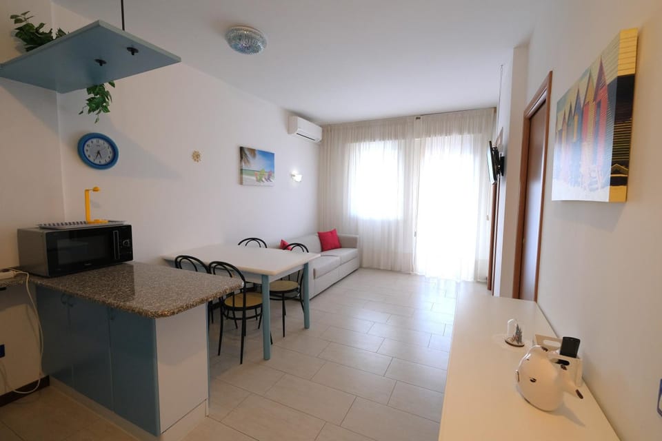 San Diego PIAZZA BRESCIA 150M dal mare Family Apartment Apartment in Lido di Jesolo
