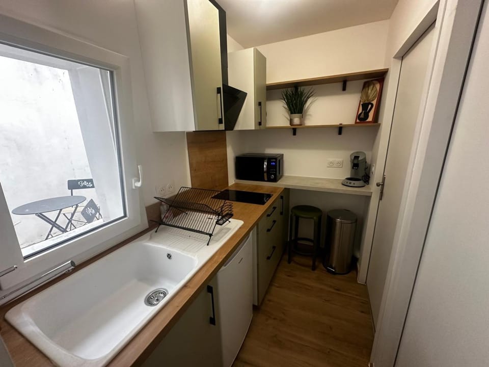 Le tropical - hyper centre - patio - wifi Apartment in Nouvelle-Aquitaine