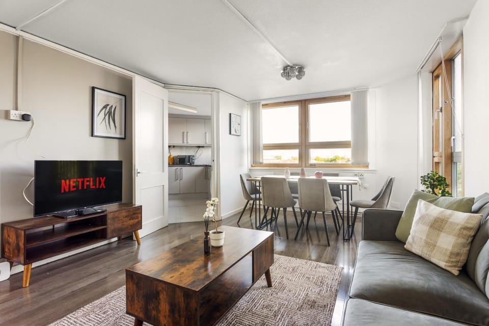 Communal lounge/ TV room, Living room