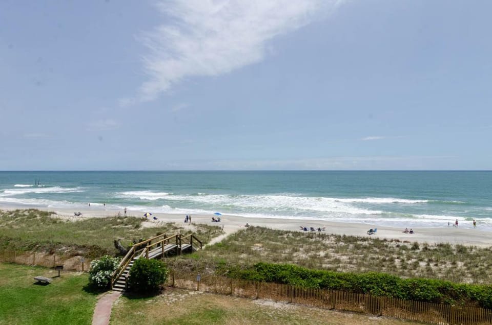 Sol Mate by Bryant Real Estate House in Carolina Beach