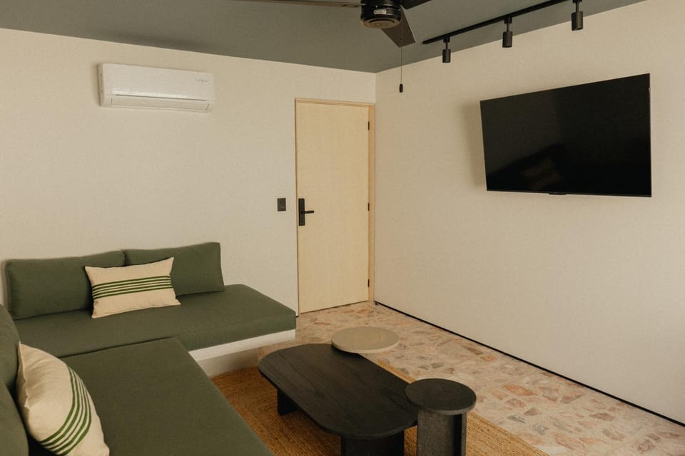 TV and multimedia, Living room, Bedroom
