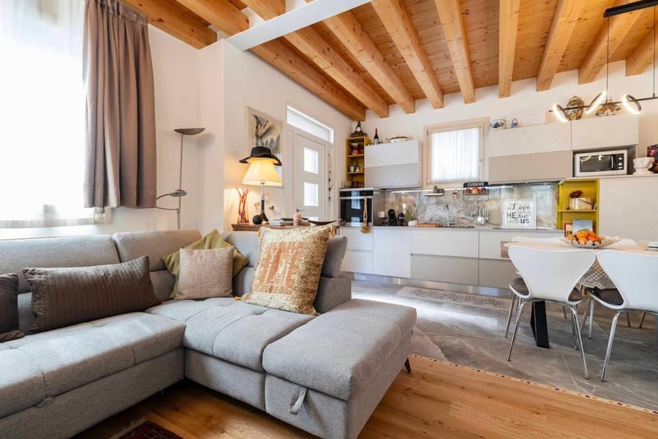 Stylish house near Venice With Parking House in Venice