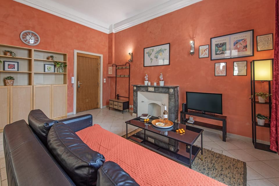 Grand appartement dans la vieille ville Apartment in Menton