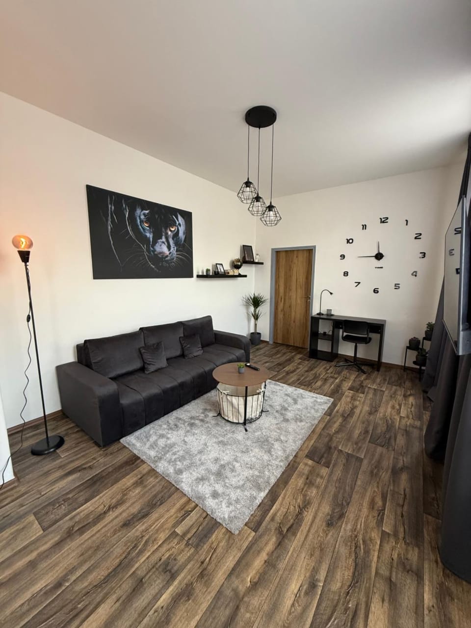 TV and multimedia, Living room, Seating area