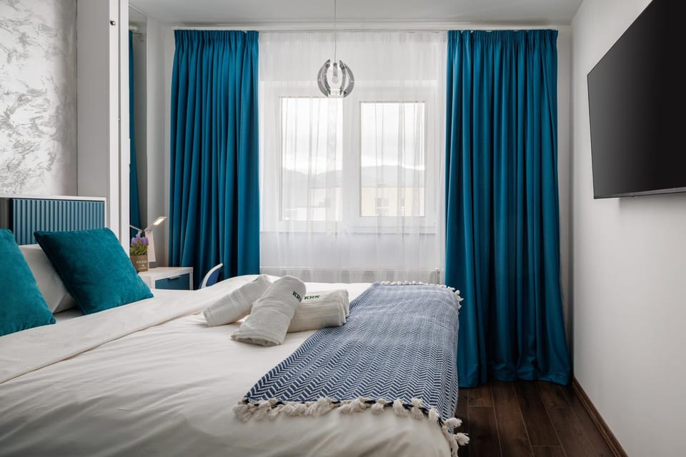 Bed, TV and multimedia, Photo of the whole room, Bedroom, heating, internet, towels