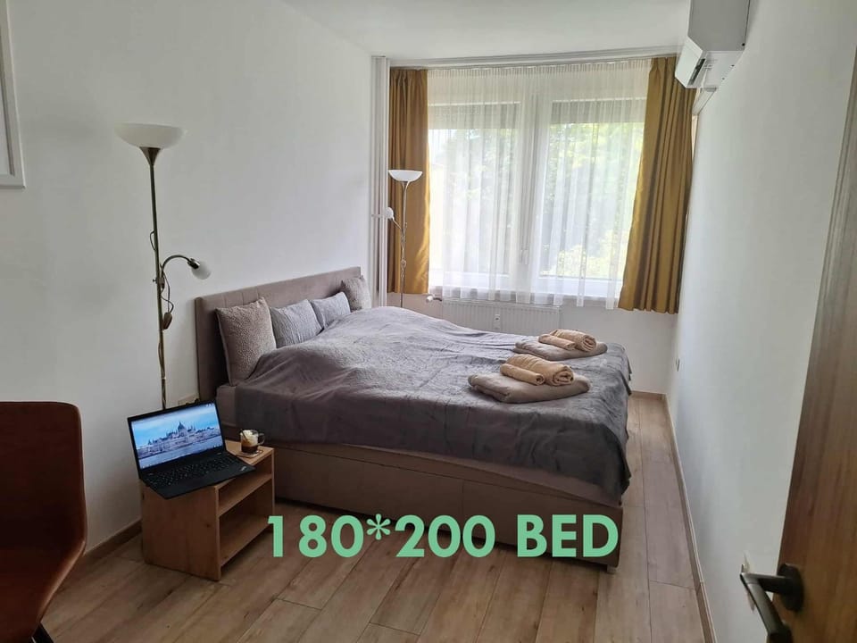Bed, Day, Bedroom, air conditioner