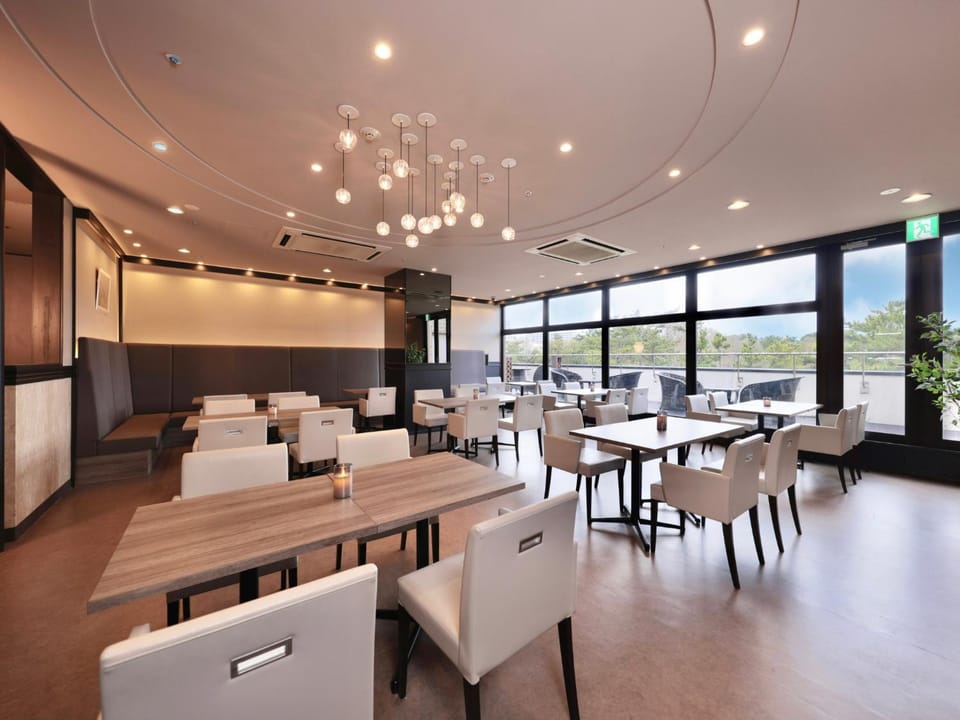 Minamisenri Crystal Hotel - Vacation STAY 78158v Hotel in Osaka Prefecture