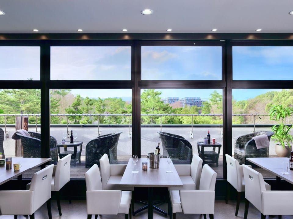 Minamisenri Crystal Hotel - Vacation STAY 78139v Hotel in Osaka Prefecture
