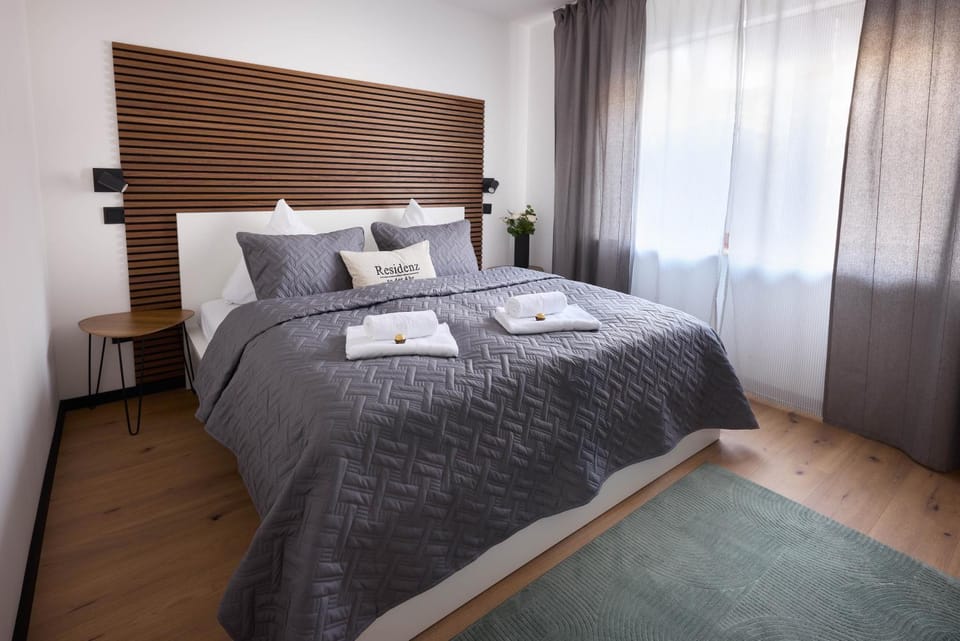 Bed, Photo of the whole room, Bedroom, towels, wardrobe