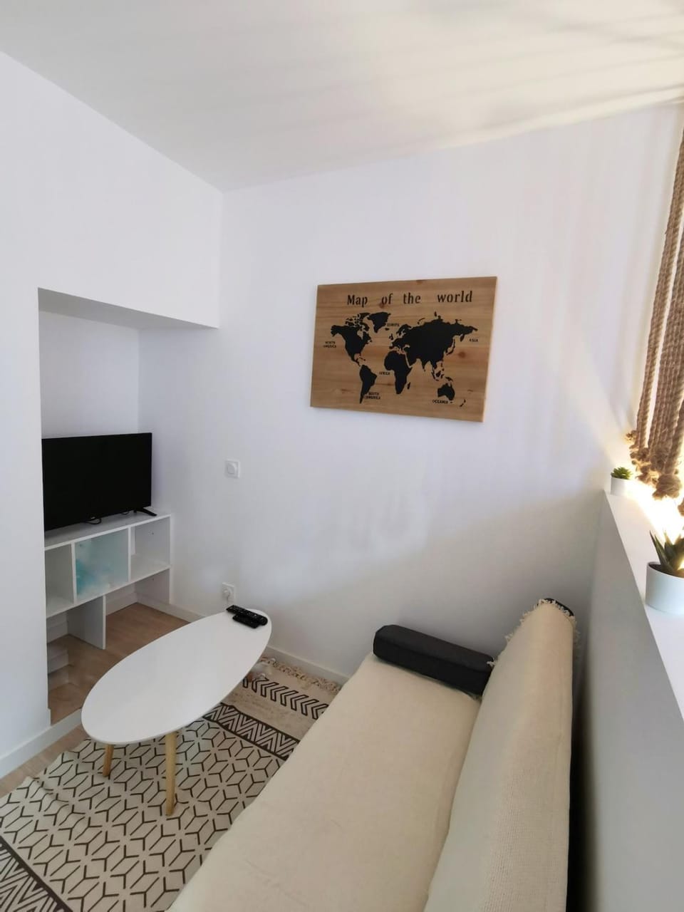 TV and multimedia, Living room, Seating area