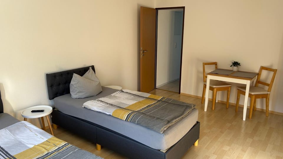 Bed, Living room, Photo of the whole room, Seating area, Bedroom