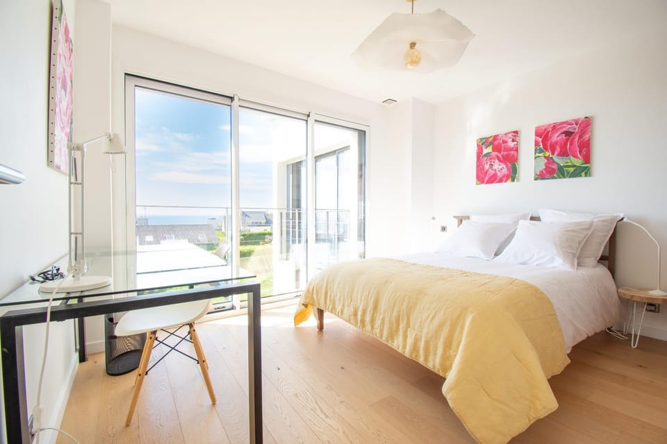 Bed, View (from property/room), Bedroom