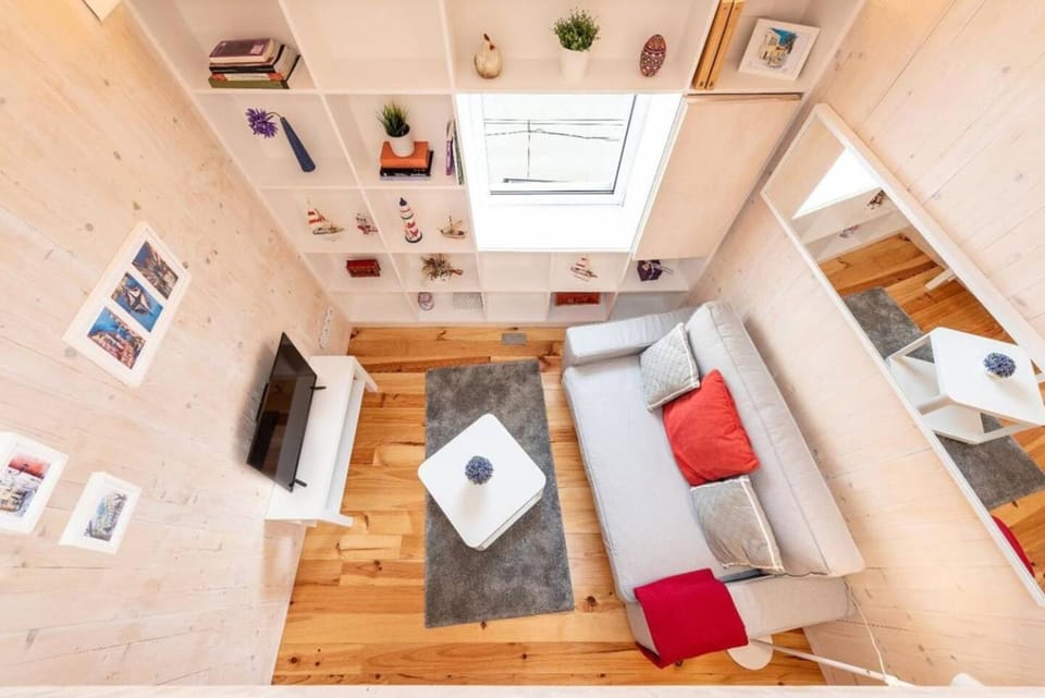 Communal lounge/ TV room, TV and multimedia, Living room, Seating area