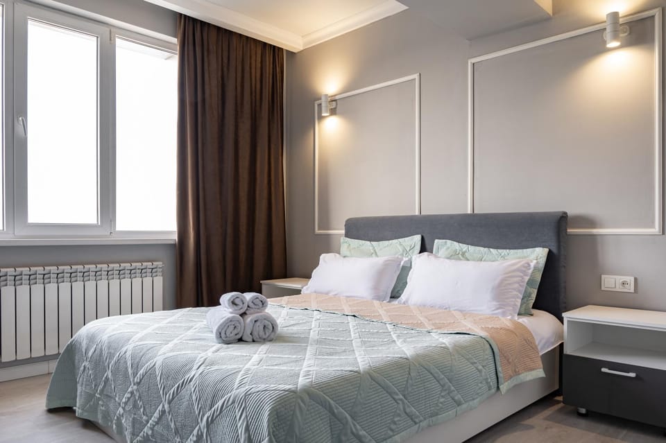 Bed, Photo of the whole room, Bedroom, internet, towels
