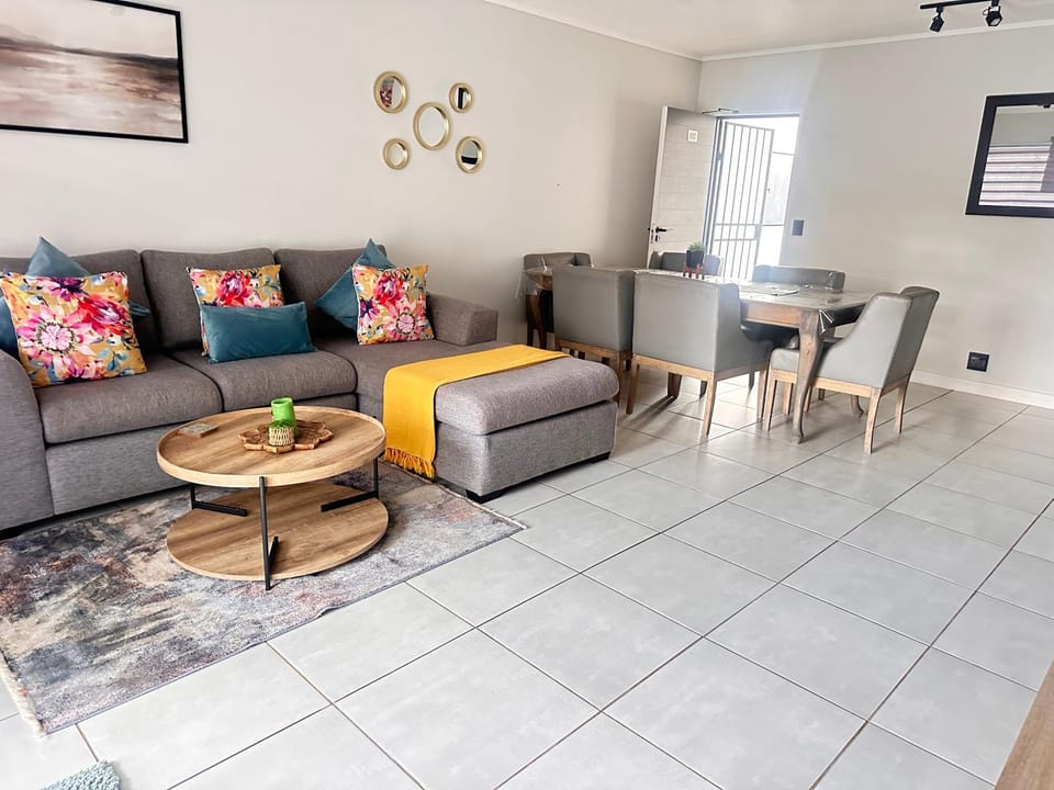 Three bedrooms Apartment at Pretoria East Apartment in Pretoria