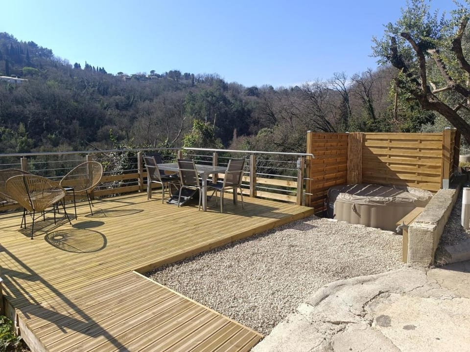 Patio, Hot Tub, View (from property/room), Spa and wellness centre/facilities