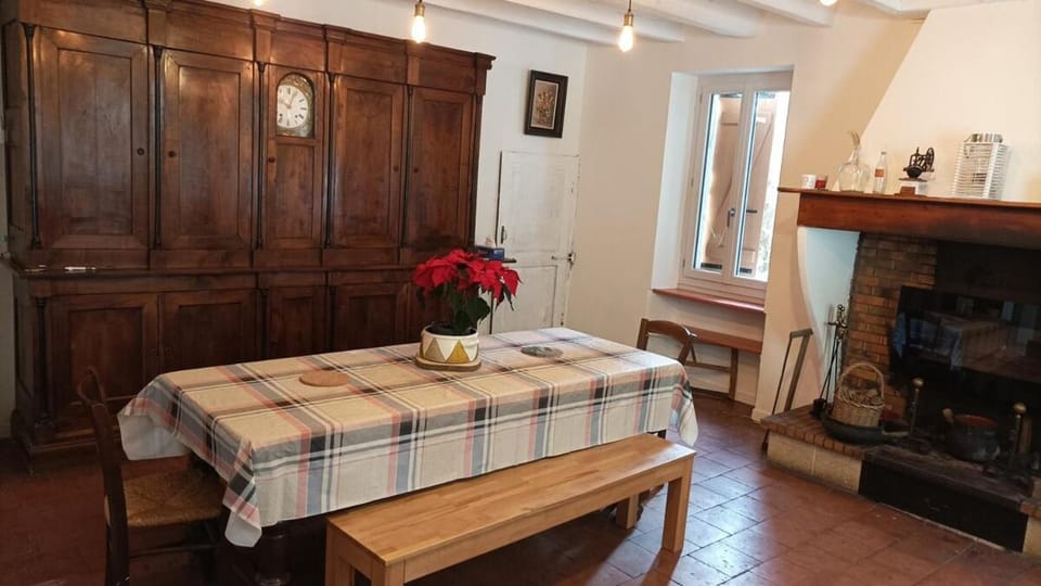 Gite centre village Burlats House in Occitanie