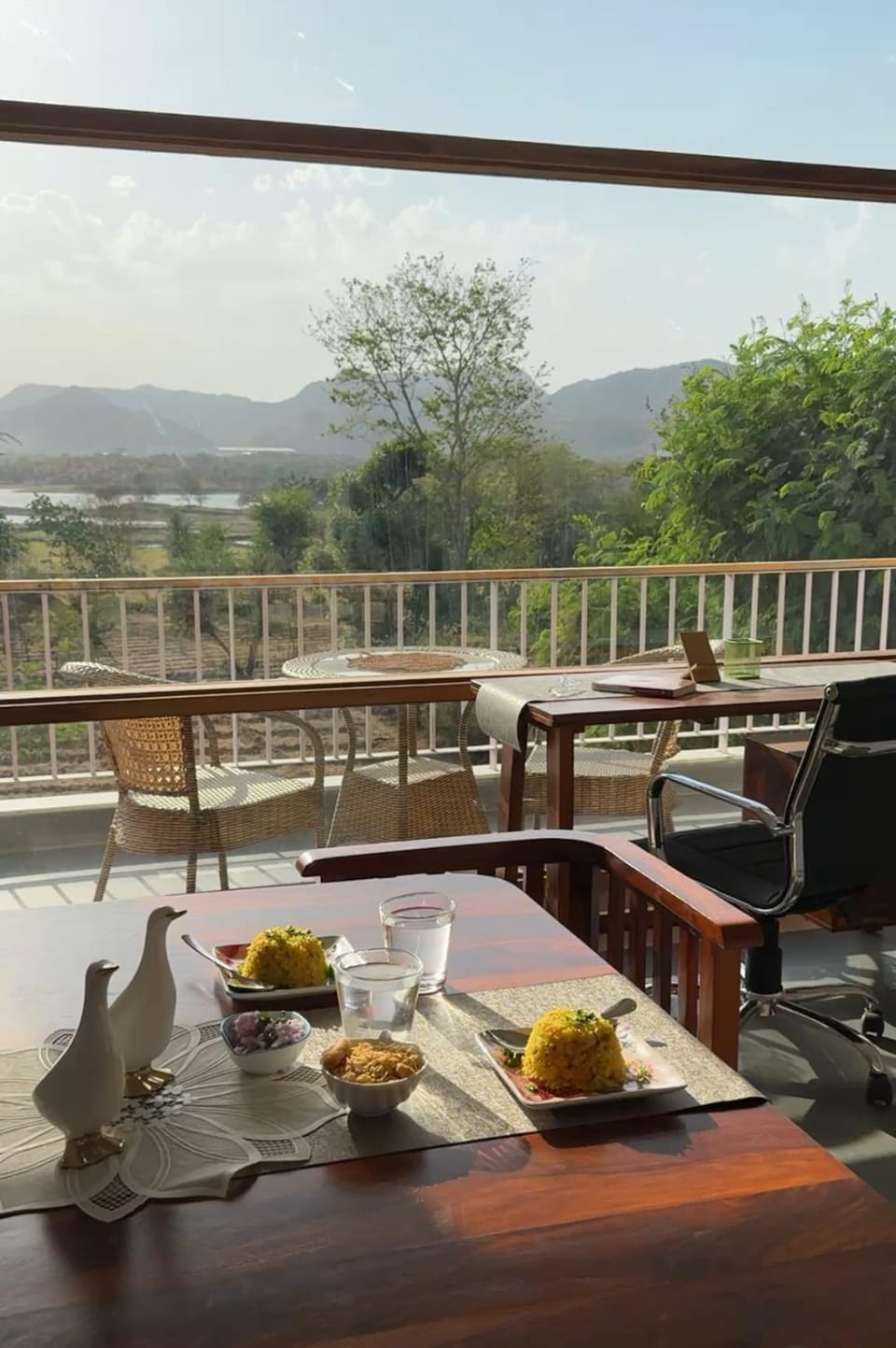 Villa Bougain - Secluded Luxury Villa in Gujarat
