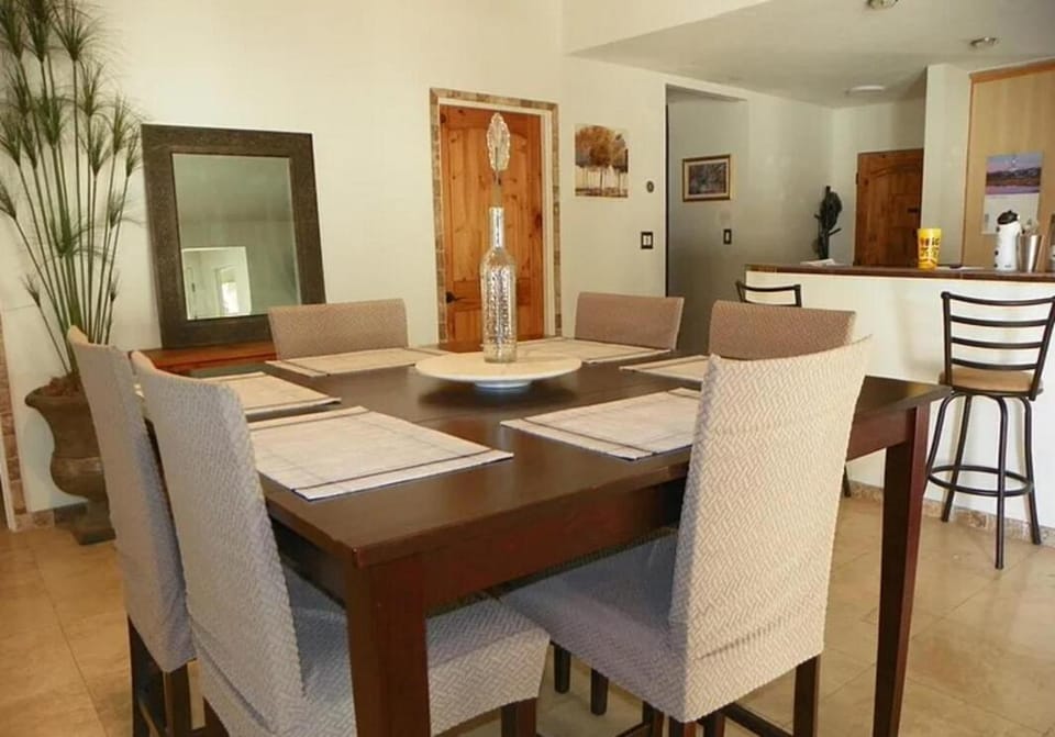 Lakefront Home with Pool and WiFi House in McCormick Ranch