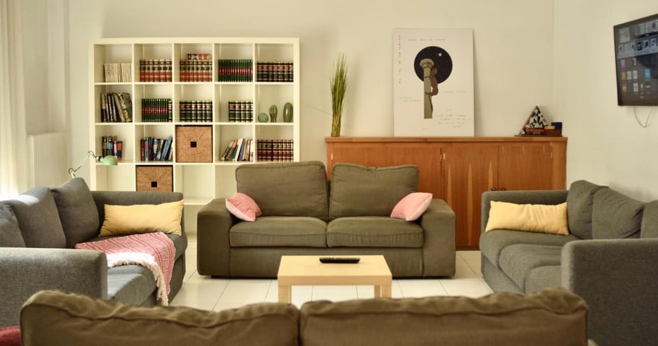Communal lounge/ TV room
