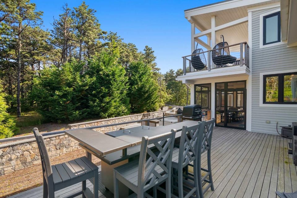 Coastal Luxury Near Wellfleets Best Beaches House in Wellfleet