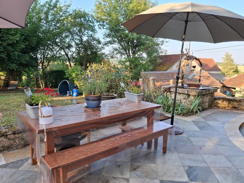 Patio, Breakfast