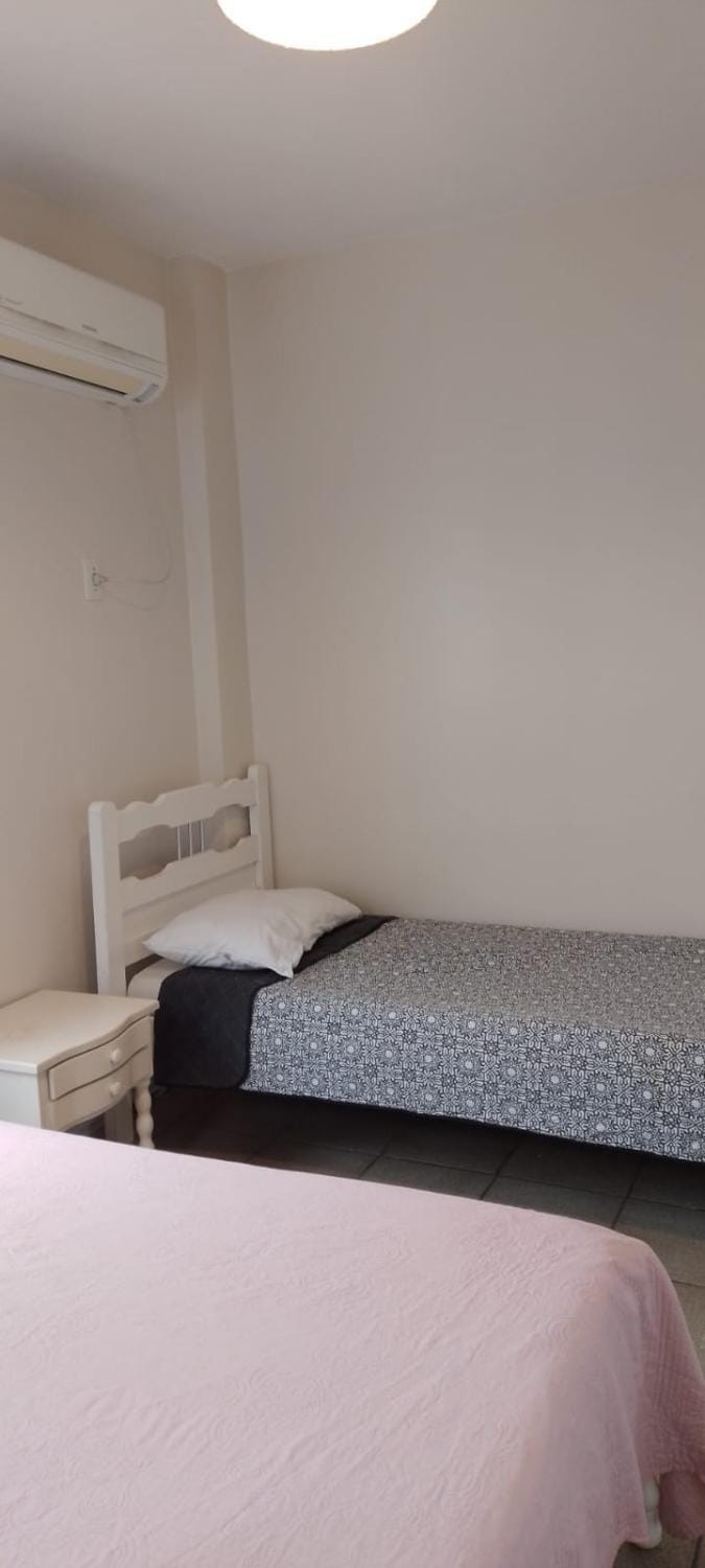 apto 50mts da praia 2 quartos para 6 pessoas Apartment in State of Goiás