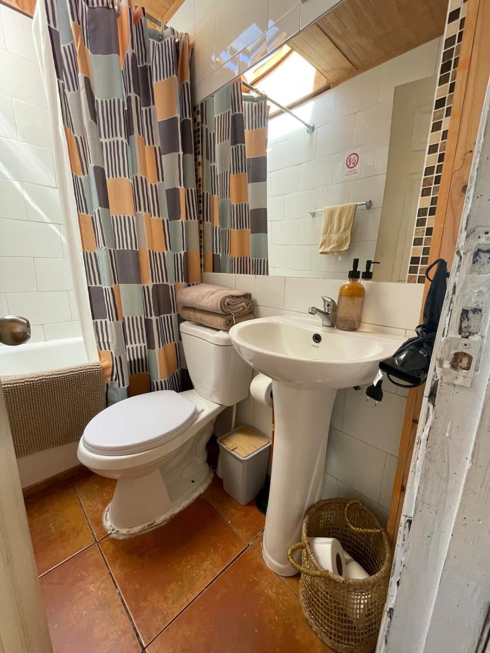 Shower, Bathroom, towels