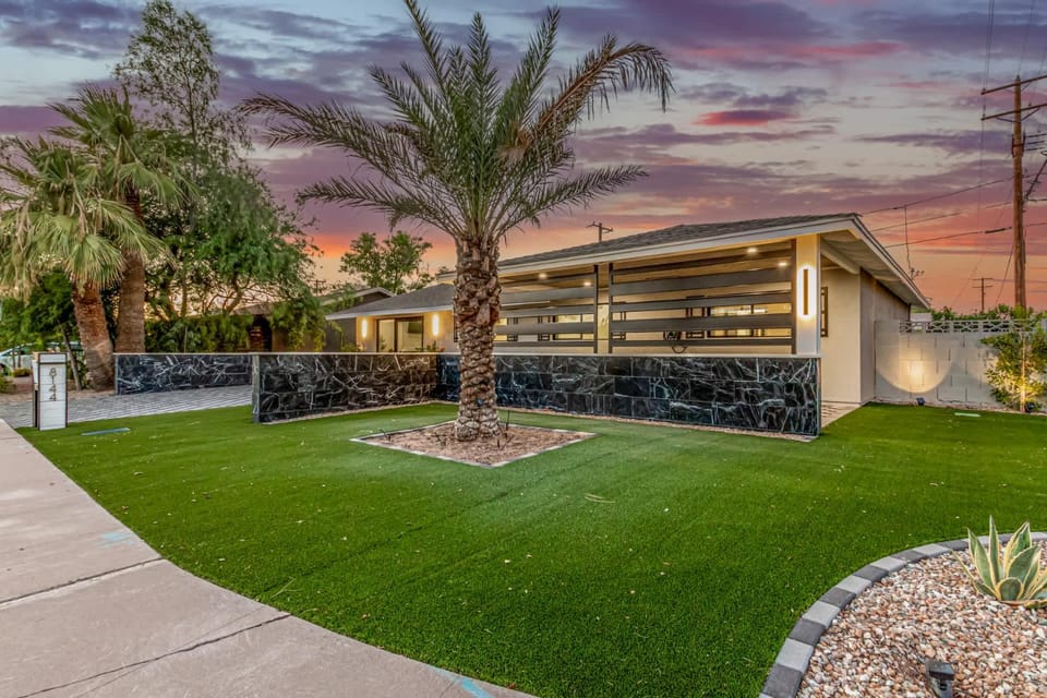 The Kensington Custom Retreat House in Scottsdale
