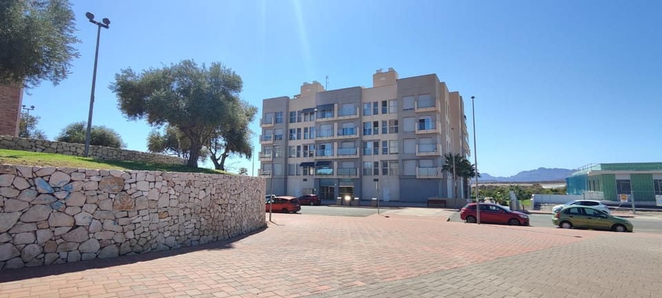 Property building, Day, Neighbourhood, Street view, Location