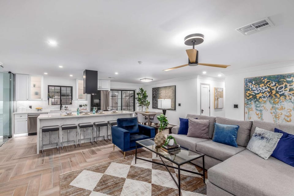 The Sundancer Custom Retreat House in Scottsdale