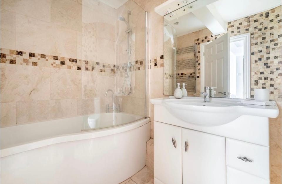 Notting Hill gem,5 min walk to Portobello Market Apartment in London