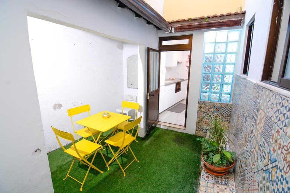 Live Oporto Rooms Hostel in Porto