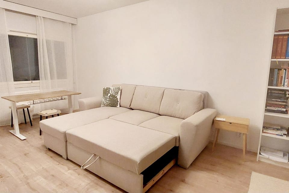 Bed, Living room