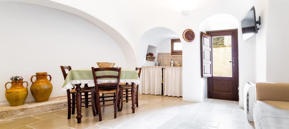 Kitchen or kitchenette, Photo of the whole room, kitchen, kitchen