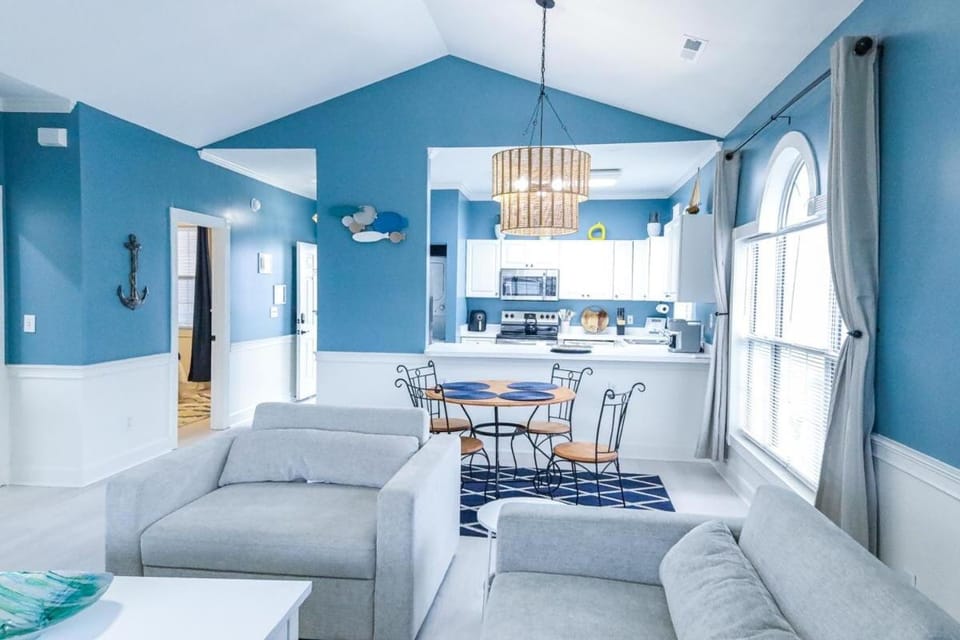 Living room, Dining area