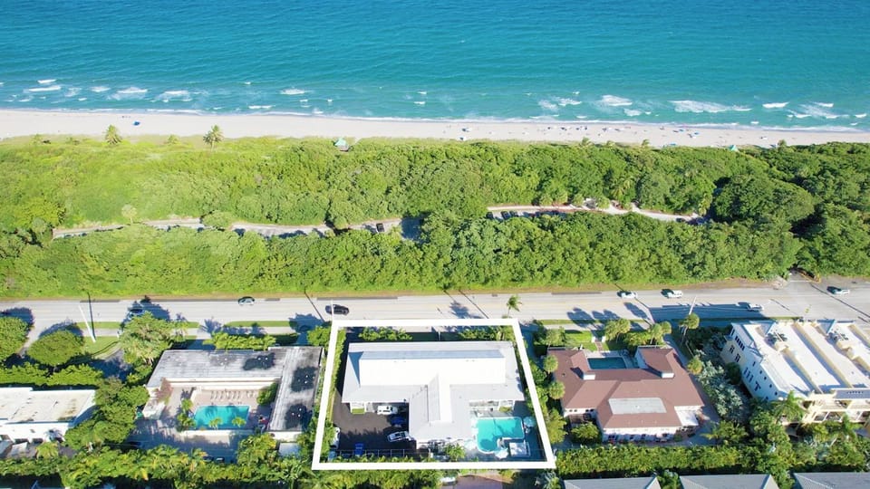 Bird's eye view, Sea view