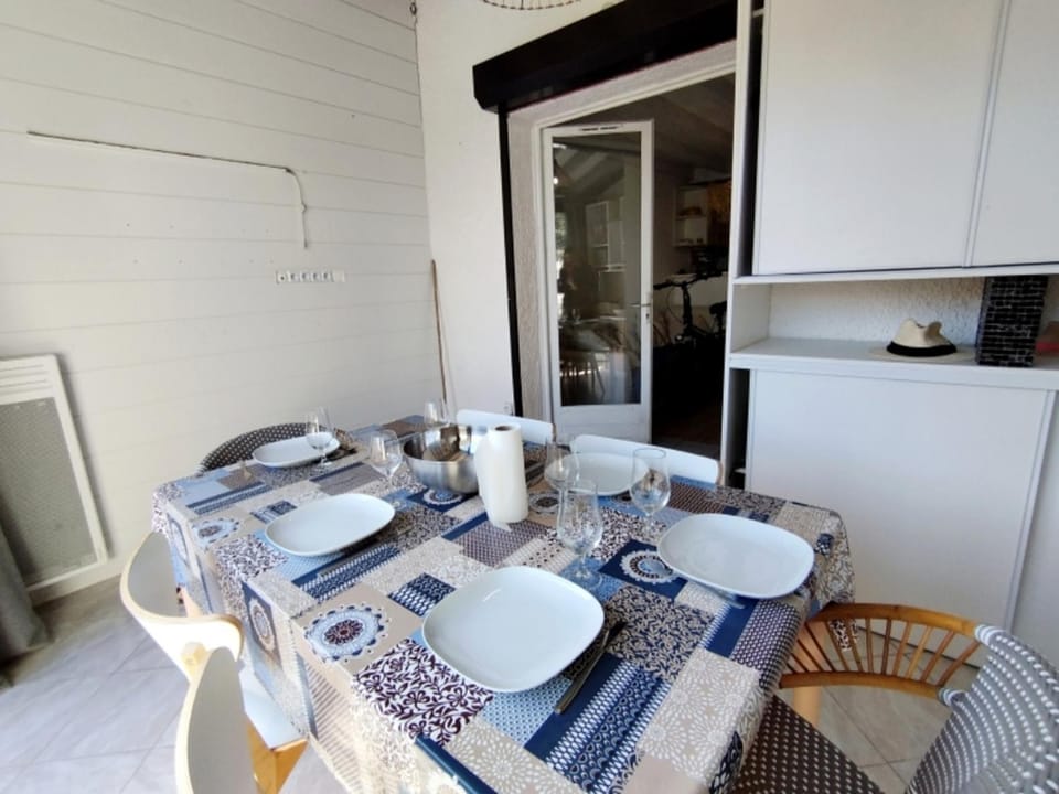 Villa T3 Mezzanine avec Climatisation - 6 Personnes - Parking - Saint-Pierre-La-Mer - FR-1-795-60 Villa in Fleury