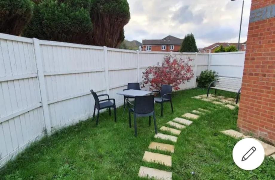 Noya House Villa in England