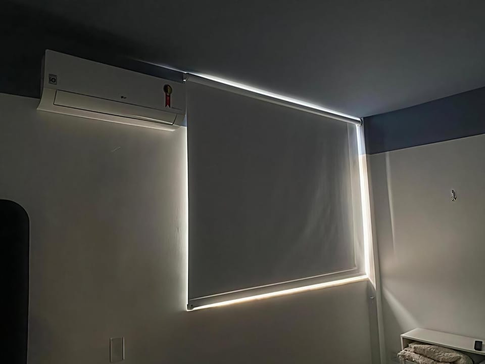 Bedroom, air conditioner