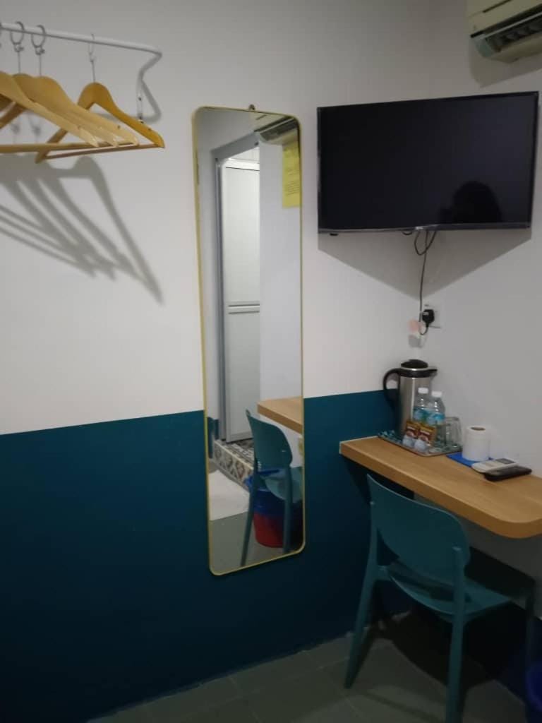 Apollo hotel Motel in Johor Bahru