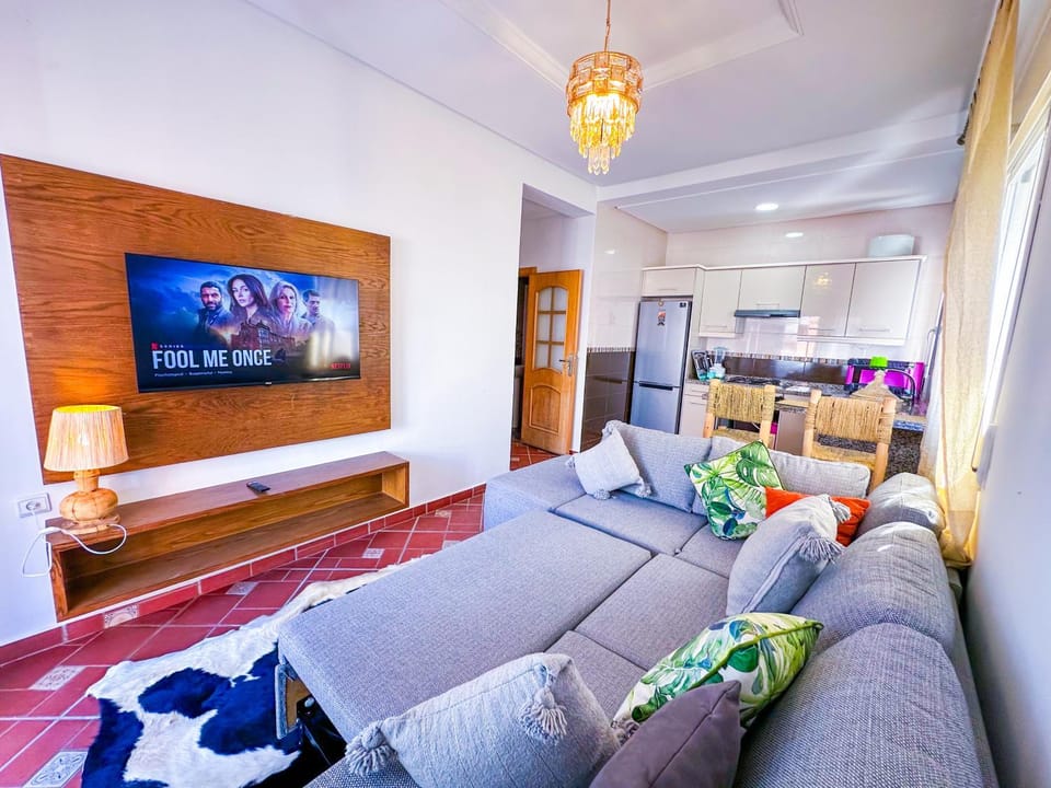 Communal lounge/ TV room, TV and multimedia, Living room