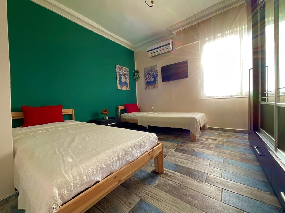 Bed, TV and multimedia, Bedroom, air conditioner