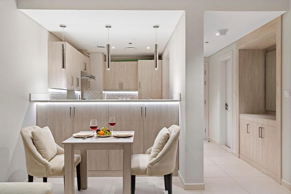 1BR Apartment on The Palm Walk to Beach Mall Pool Restaurants Apartment in Dubai